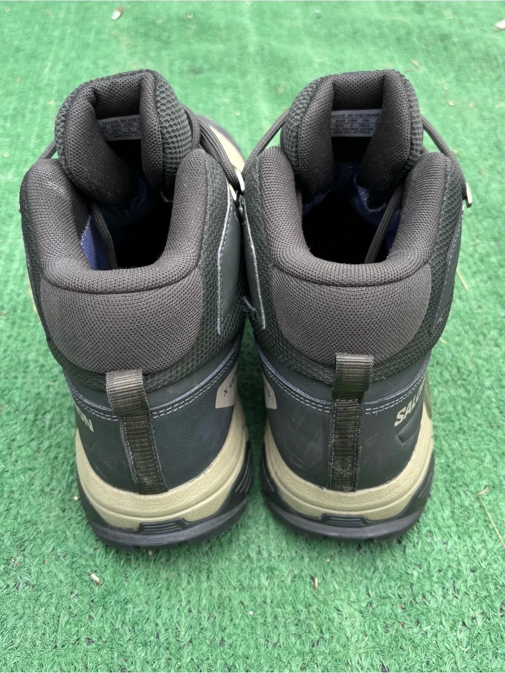 Salomon Black and Tan Men's Trail Boots